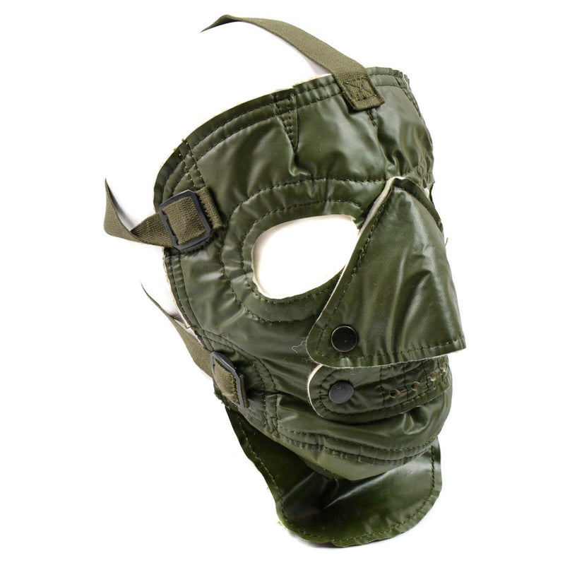 Nuova maschera per il viso per il freddo dell'esercito americano. Maschera militare spaventosa inquietante. Maschera americana verde