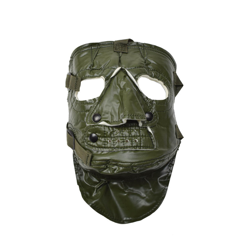 Nuova maschera per il viso per il freddo dell'esercito americano. Maschera militare spaventosa inquietante. Maschera americana verde