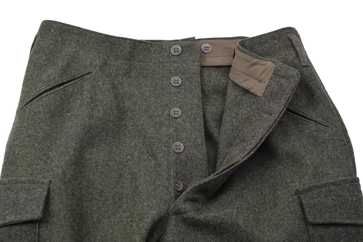 Pantaloni da campo originali M39/58 dell'esercito svedese in lana cargo in eccedenza verde oliva