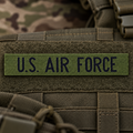 Surplus dell'esercito con stemmi sulla toppa sul petto dell'aeronautica militare americana originale