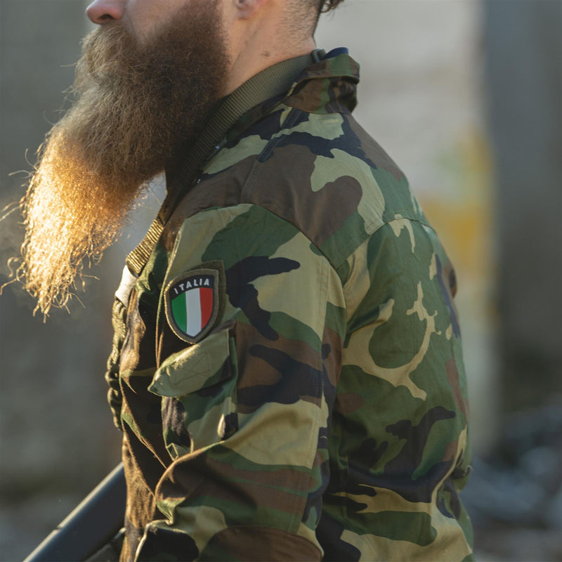 Giacca da combattimento militare originale in Italia Lightweight Woodland Camo Army Orplus Nuovo