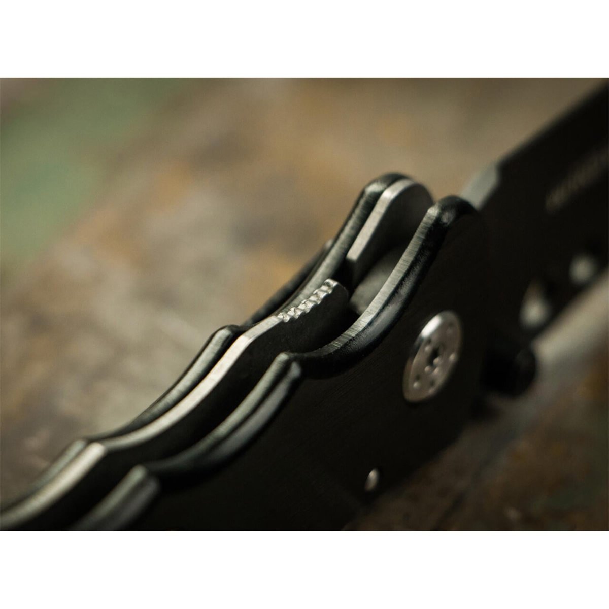 Coltello tascabile pieghevole BOKER Special Forces Tanto 440A in acciaio manico in alluminio nero