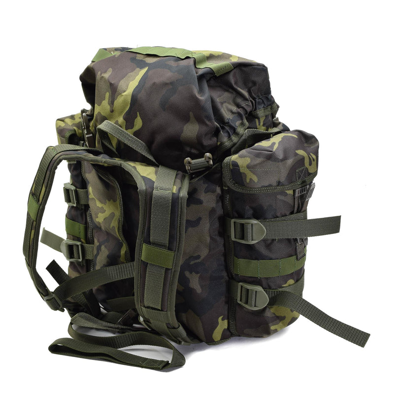 Originale Ceca Repubblica Militare MOLLE MOLLE Zittore Quick Release Woodland Camo 30L