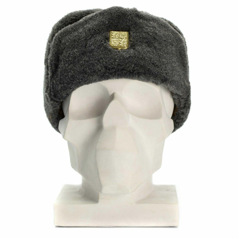 Cappello invernale militare dell'esercito ceco generoso Ushanka grigio cappello d'uliva con badge nuovo