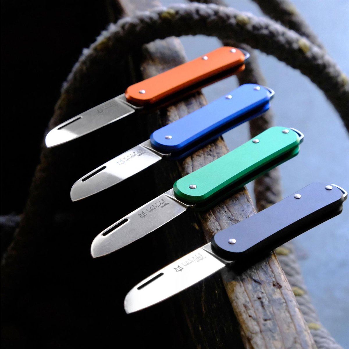 Coltello Chiudibile Fox Knives VULPIS FX-VP108 OR in Acciaio Inox N690Co Arancio