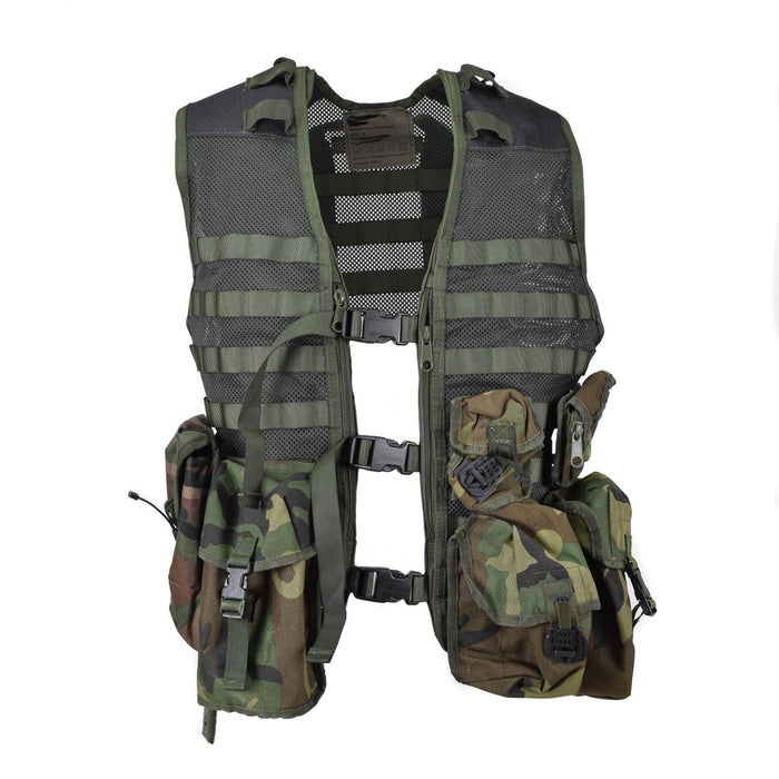 Gilet tattico modulare verde oliva militare olandese con 6 tasche MOLLE mimetiche foresta per un uso versatile all'aperto e militare.