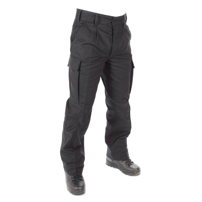 Pantaloni cargo in fustagno nero autentico dell'esercito tedesco con passanti per cintura e tasche sicure, resistenti per l'uso in combattimento sul campo.