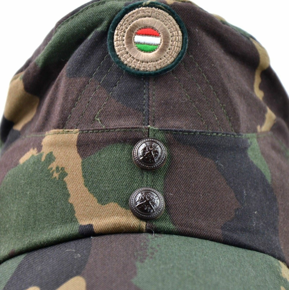 Cappello da campo militare del Cappuccio invernale mimetico ungherese con badge a colori NUOVO