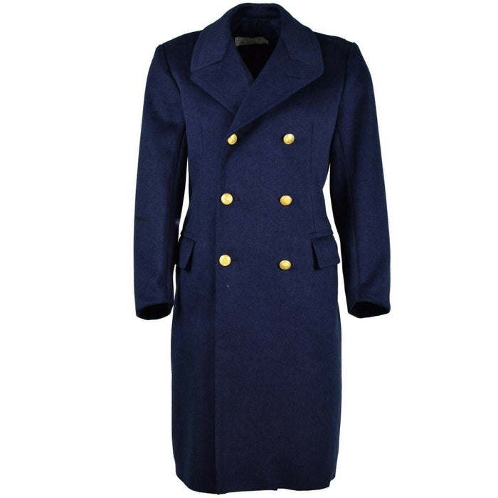 Soprabito in vera lana militare italiana di colore blu con bottoni oro doppiopetto, realizzato per gli ufficiali dell'Aeronautica Militare.