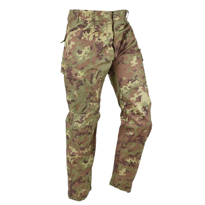 Pantaloni da combattimento militari italiani in fantasia mimetica vegetata con tessuto ripstop e tasche multiple