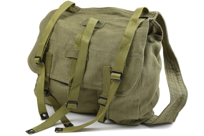 Borsa per il pane in vera tela verde oliva dell'esercito rumeno con chiusure a doppia fibbia e tracolla regolabile per equipaggiamento militare in eccedenza
