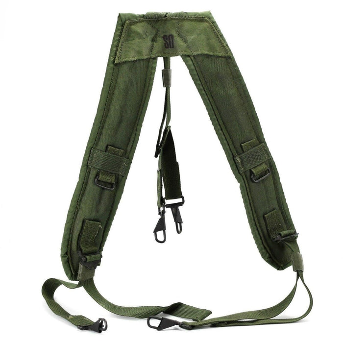 Bretelle per cintura militare LC-2 originali dell'esercito americano in verde oliva con spallacci imbottiti e clip di fissaggio ALICE per supporto di carichi pesanti.