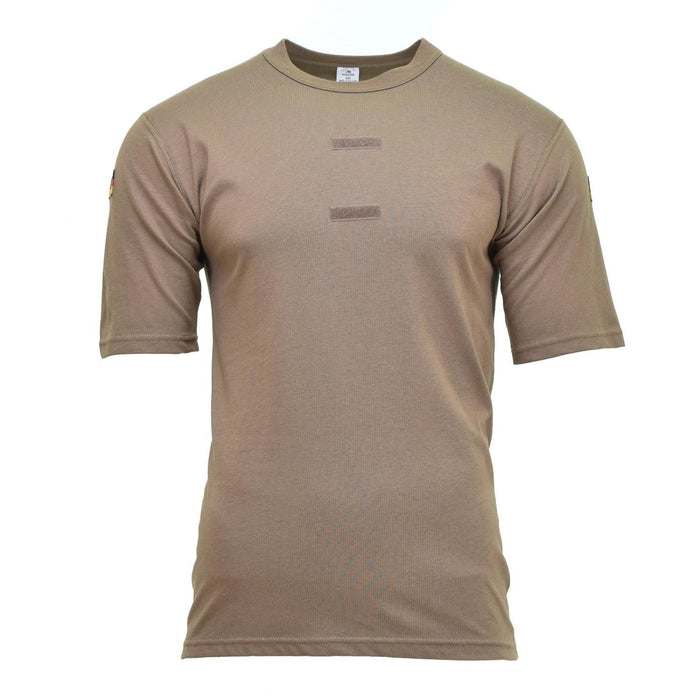 T-shirt militare Khaki Leo Kohler progettata come uno strato di base leggero e traspirante per le truppe dell'esercito e l'uso all'aperto