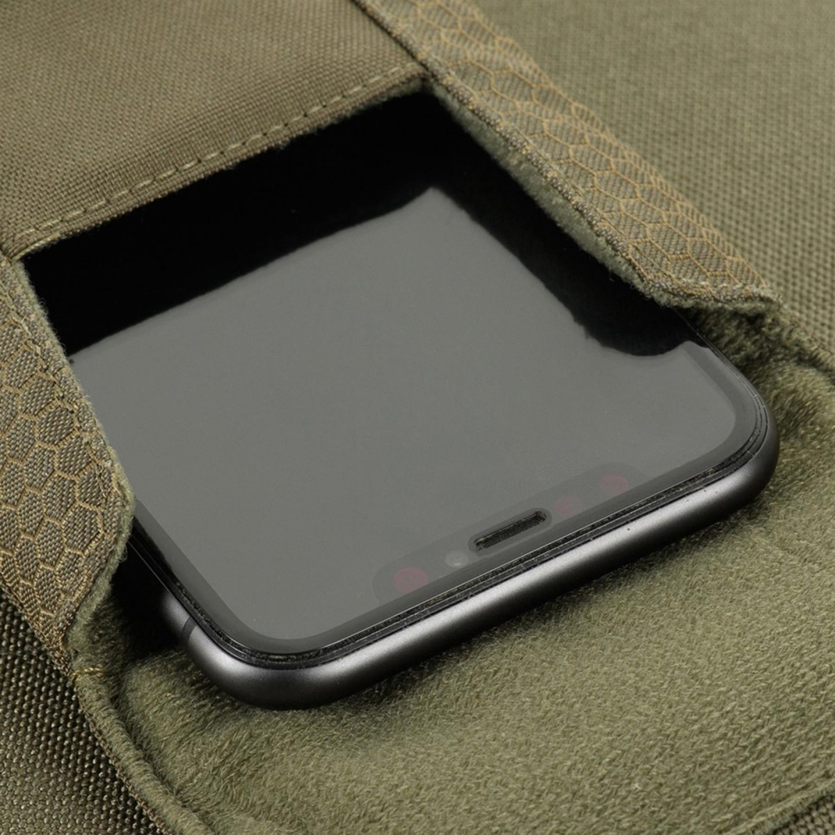 Custodia per smartphone M-TAC Elite media esagonale 1000D Cordurda con fibbia magnetica oliva