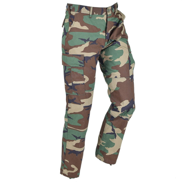 Pantaloni cargo BDU ripstop mimetici in stile militare americano Mil-Tec progettati per durare nel tempo e per uso esterno