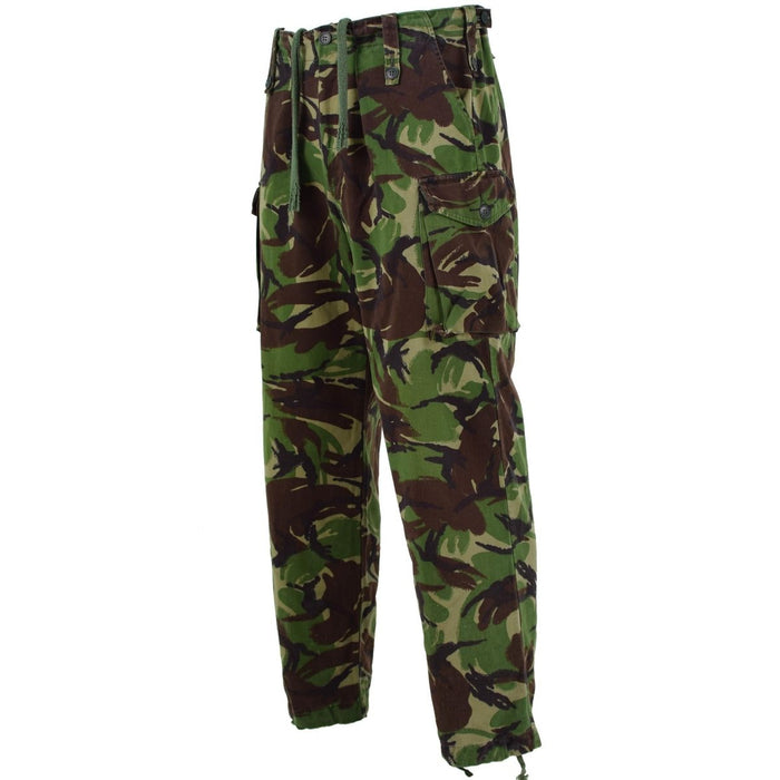 Pantaloni originali dell'esercito britannico temperati DMP Woodland Combat BDU Pantaloni surplus - GoMilitar