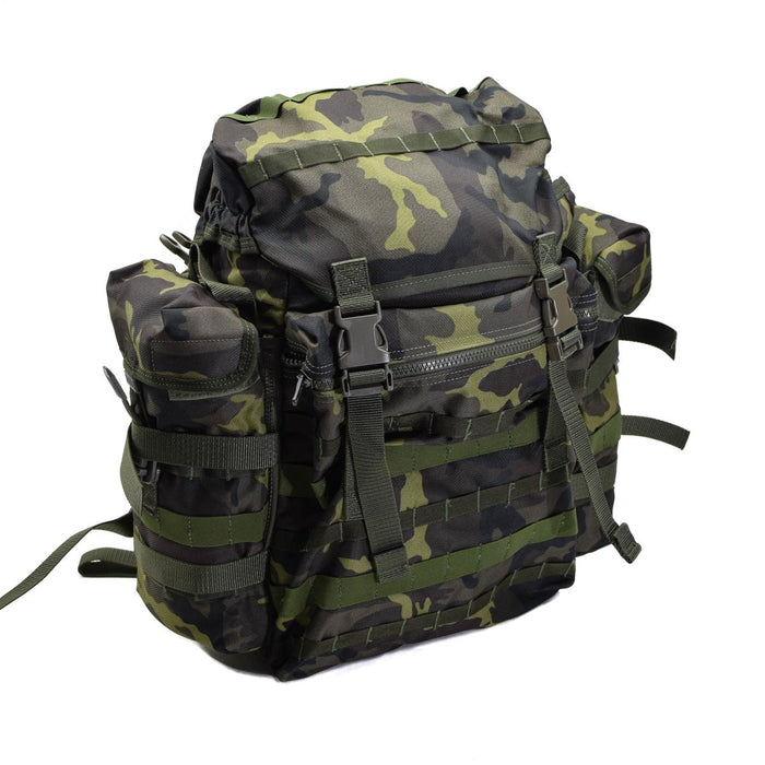 Zaino molle militare originale della Repubblica Ceca a sgancio rapido woodland camo 30l - GoMilitar