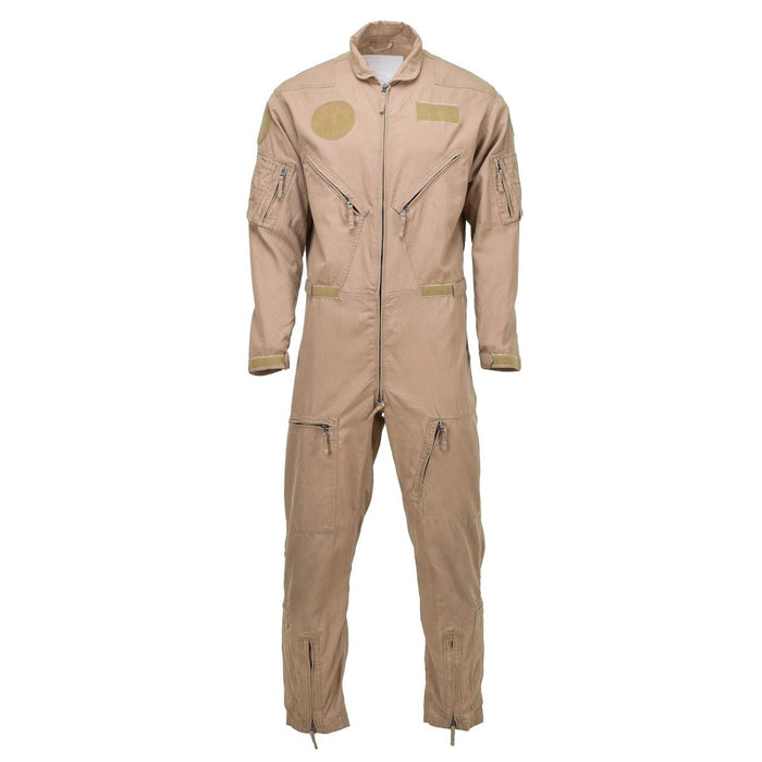 Tuta da volo originale in aramide color kaki dell'aeronautica militare olandese con tasche multiple e polsini regolabili per resistenza e comfort