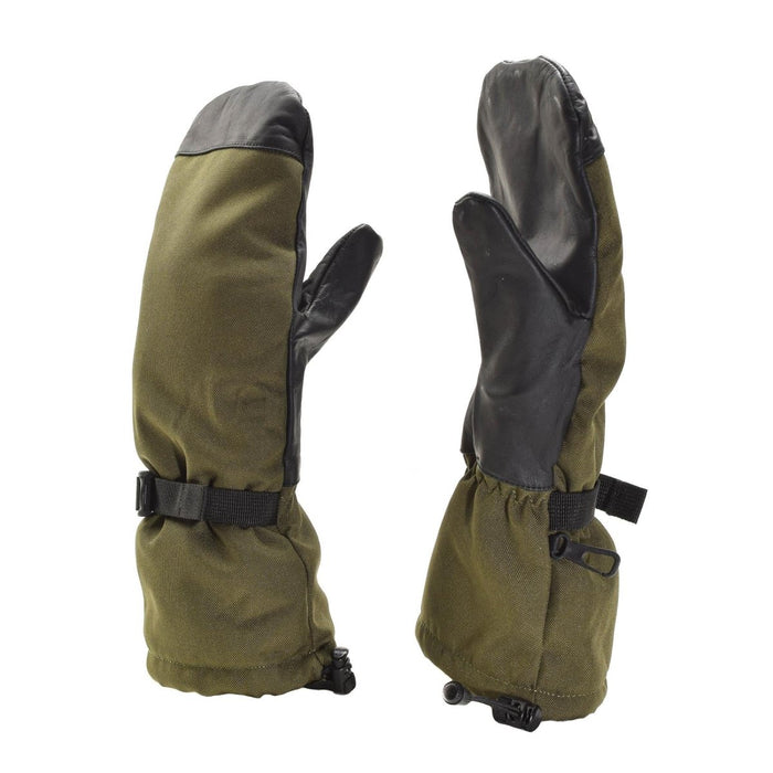 Guanti invernali originali delle forze speciali militari olandesi con tessuto verde oliva impermeabile e palmi in pelle resistente per il freddo estremo.