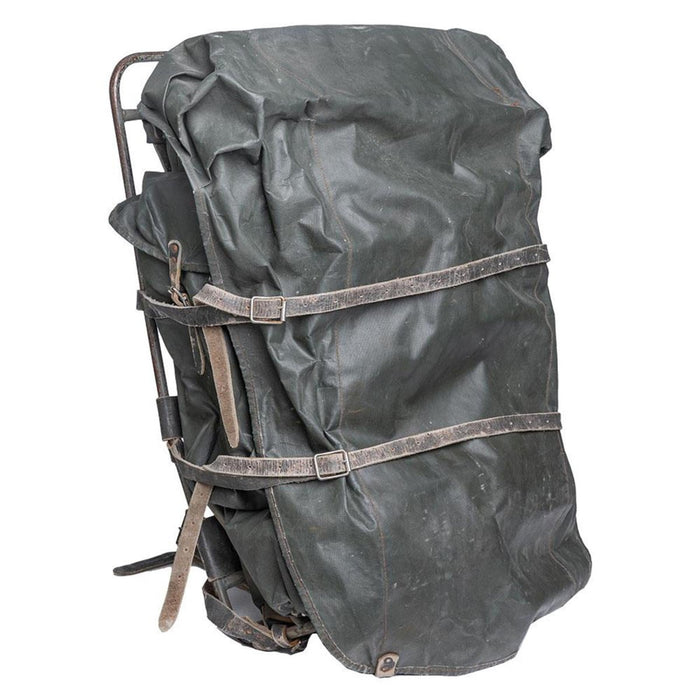Zaino impermeabile militare vintage finlandese con struttura in metallo, cinghie in pelle e grande capacità di 100 litri per uso esterno