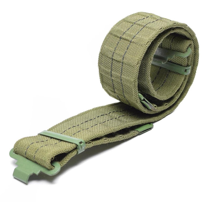 Cintura originale per pistola da combattimento in surplus militare verde oliva con fibbia a sgancio rapido e materiale resistente.
