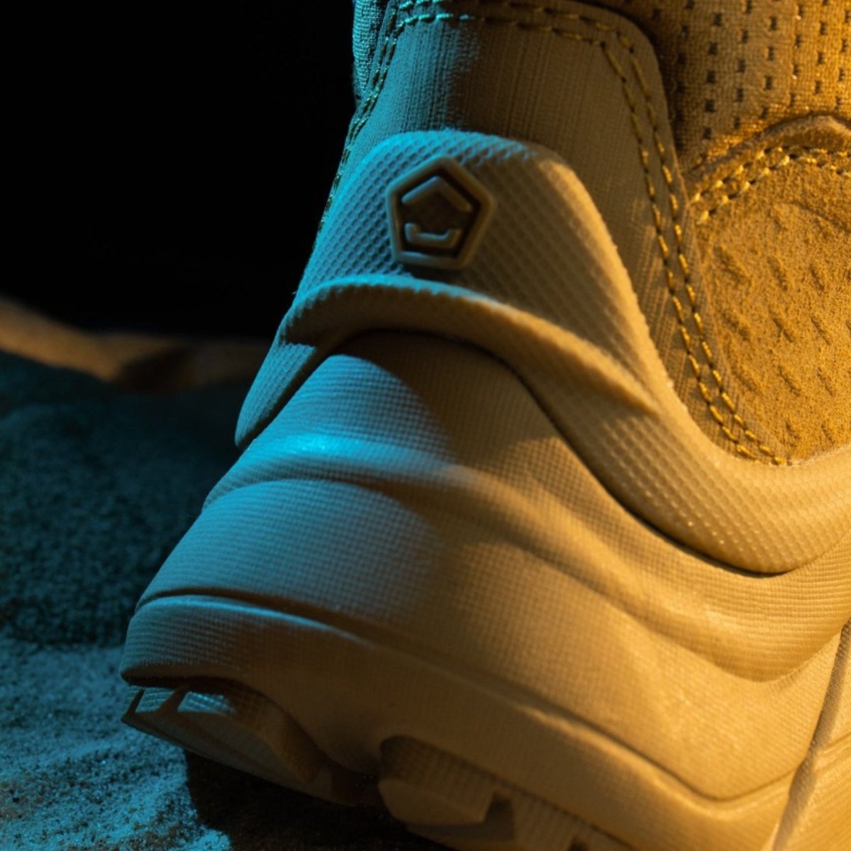 Stivali Pentagon Horizon Desert Trekking 6 leggeri e traspiranti in pelle scamosciata Coyote