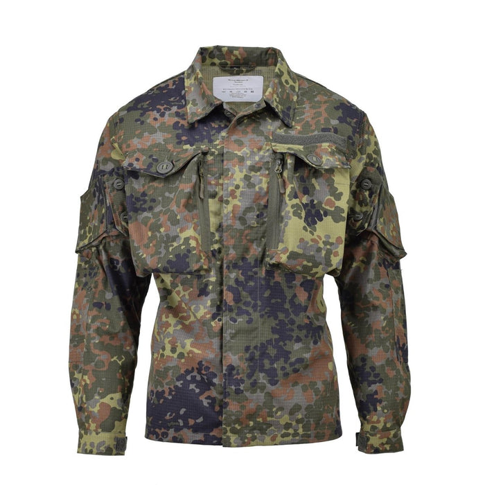 TACGEAR Giacca da campo in stile militare tedesco con resistente mimetica Flecktarn e molteplici tasche utili.