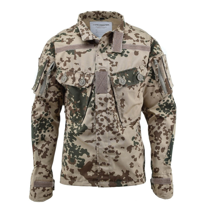 TACGEAR Giacca da campo da commando in stile militare Desert Flecktarn con gomiti rinforzati e tasche multiple per uso tattico.
