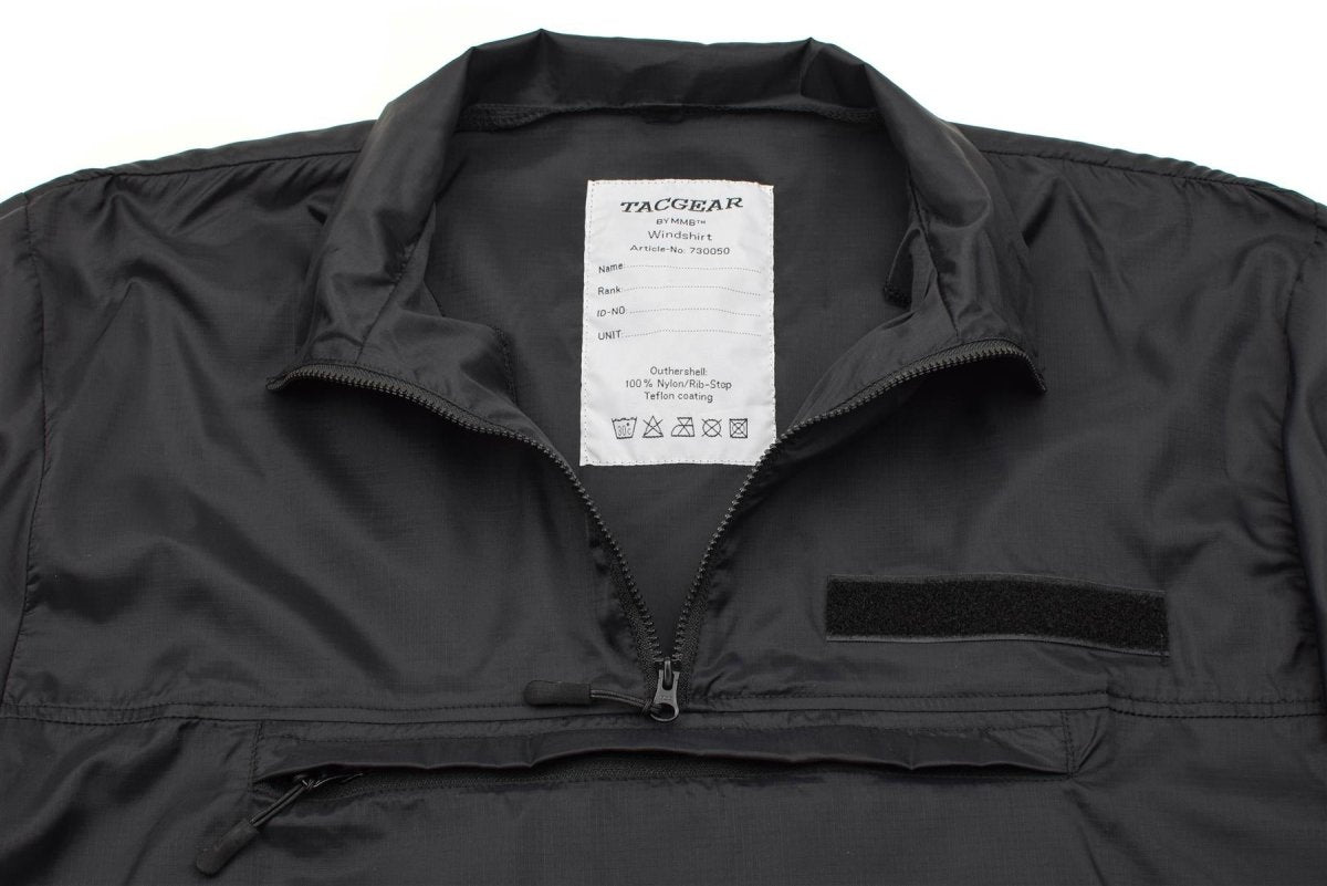 Camicia vento di marca tacgear nere campeggio leggero escursionismo esterno a riva